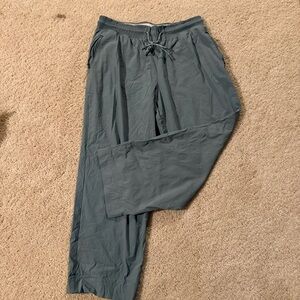 Athleta women’s Trekkie hike pants